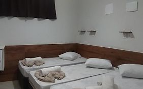 Pousada Quarto Privativo A 600 Mts Da Basilica Nova